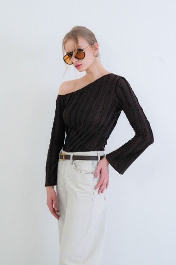 Tek Omuz İspanyol Kol Fırfır Kumaş Bluz