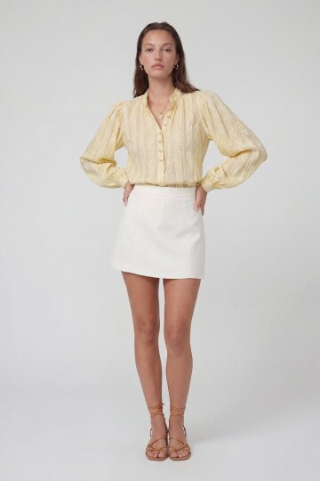 Uzun Kollu Hakim Yaka Gömlek