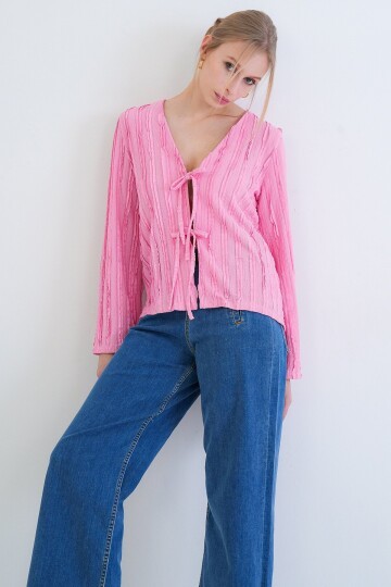 V Yaka Bağlama Detaylı Fırfır Kumaş Örme Bluz