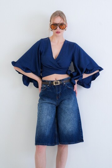 V Yaka Bağlama Detaylı Kolları Fırfırlı Sofia Keten Bluz