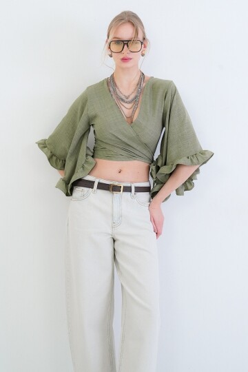 V Yaka Bağlama Detaylı Kolları Fırfırlı Sofia Keten Bluz