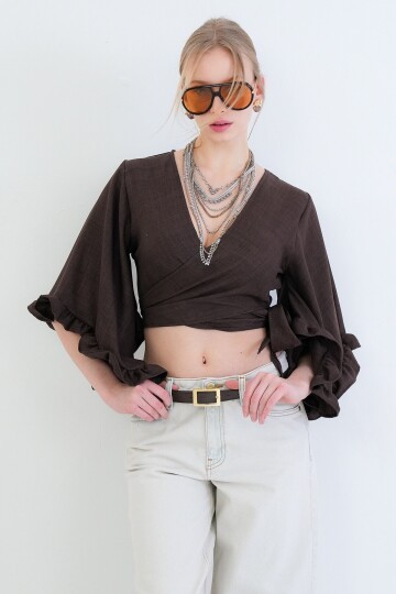 V Yaka Bağlama Detaylı Kolları Fırfırlı Sofia Keten Bluz