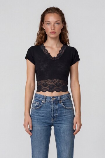 V Yaka Dantel Detaylı Crop Bluz