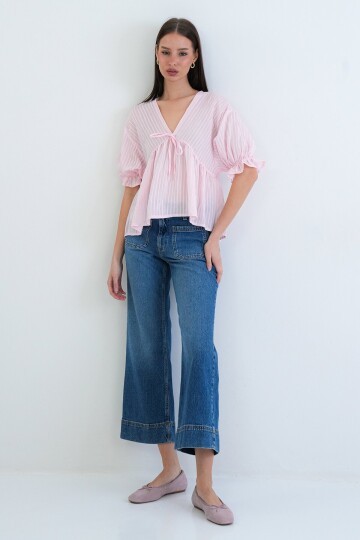 V Yaka Fırfırlı Bluz