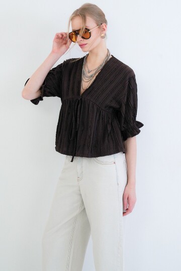 V Yaka Truvakar Kol Lastikli Fırfır Kumaş Bluz