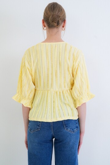 V Yaka Truvakar Kol Lastikli Fırfır Kumaş Bluz