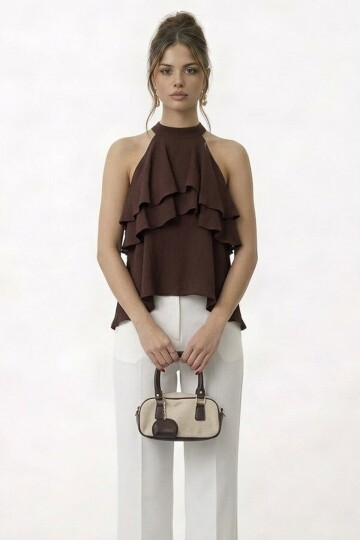 Volan Detaylı Asimetrik Bluz