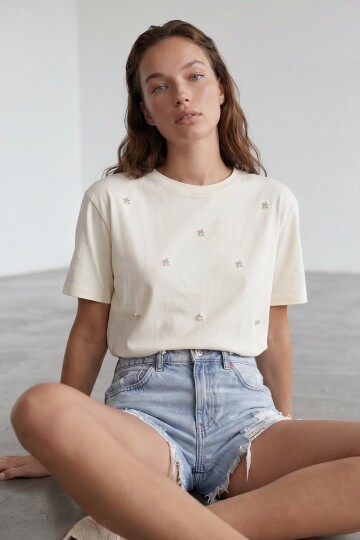 Bisiklet Yaka Oversize İnci Ve Taş İşlemeli T-Shirt