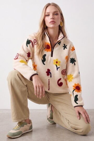 Botanik Desenli Yarım Fermuarlı Sweatshirt