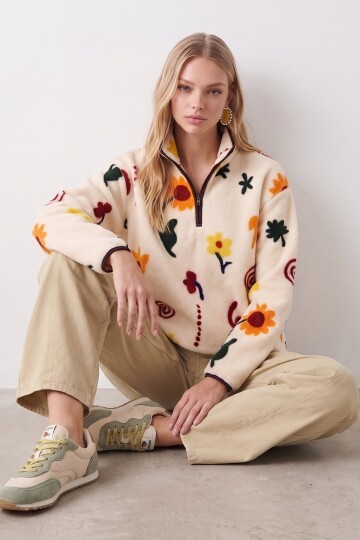 Botanik Desenli Yarım Fermuarlı Sweatshirt