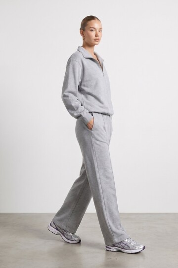 Çift Parça Görünümlü Sweatshirt Pantolon Takımı