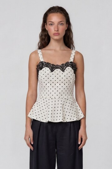 Dantel Detaylı Puantiyeli Askılı Astarlı Peplum Bluz