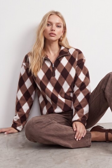 Yarım Fermuarlı Baklava Desenli Sweatshirt