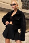 Siyah Polo Yaka Çift Cepli Çıtçıt Kapamalı Crop Peluş Ceket
