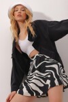 Siyah Oversize Oval Kesim Gömlek Yaka Crop Jean Ceket