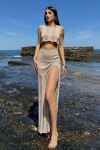 Taş Eskitmeli Kolsuz Crop Bluz Ve Beli Lastikli Midi Boy Etek Takım