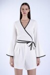 Beyaz İspanyol Kol Biye Detaylı Bağlamlı Kruvaze Bluz